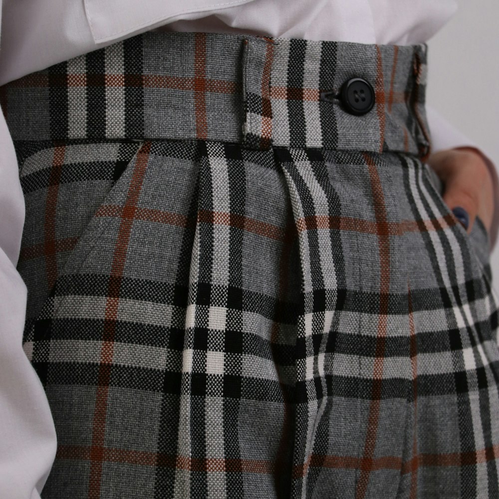 Wide-Leg Trouser